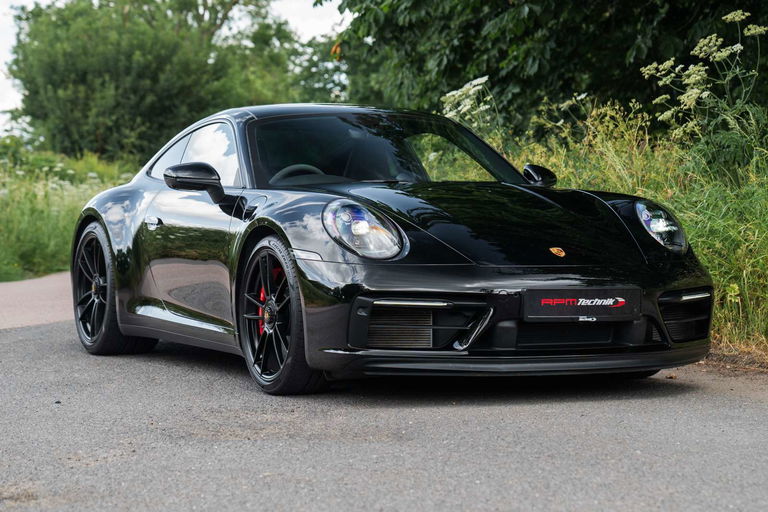 Porsche 992 Carrera GTS