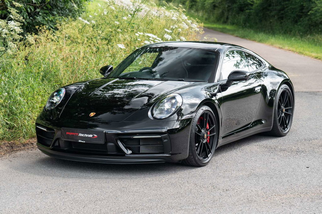 Porsche 992 Carrera GTS