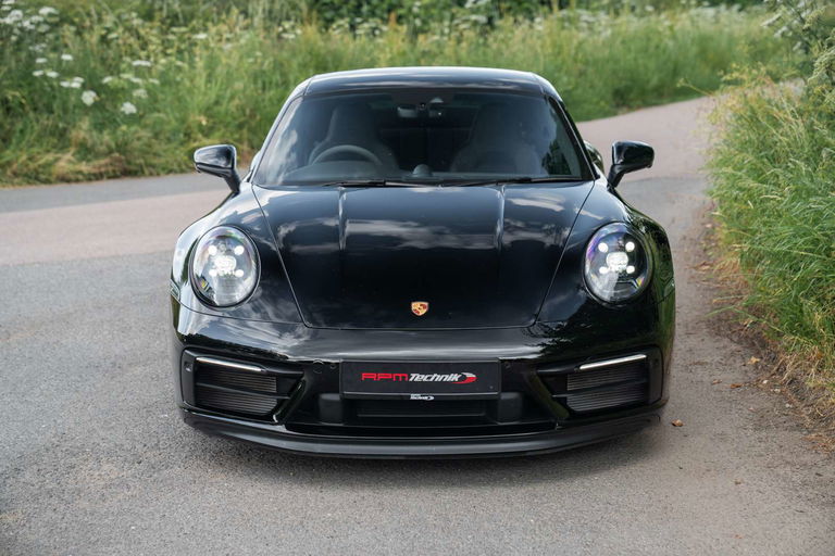 Porsche 992 Carrera GTS