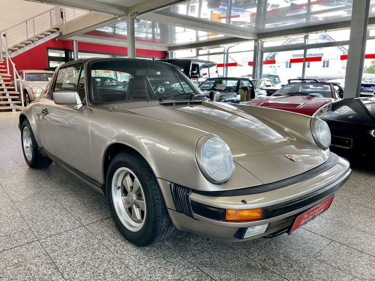Porsche 911 Carrera 3.2