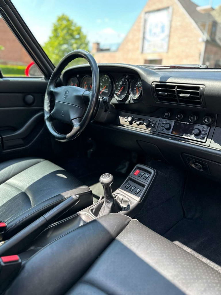 Porsche 993 Carrera 3.8