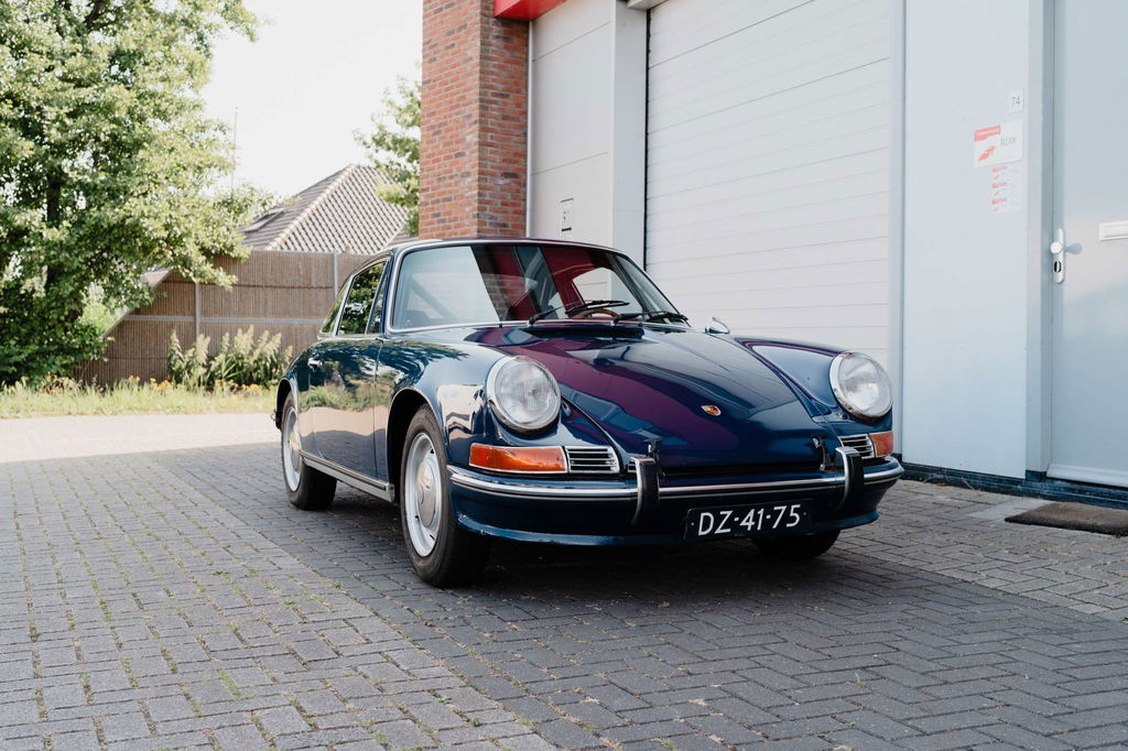 Porsche 911 T