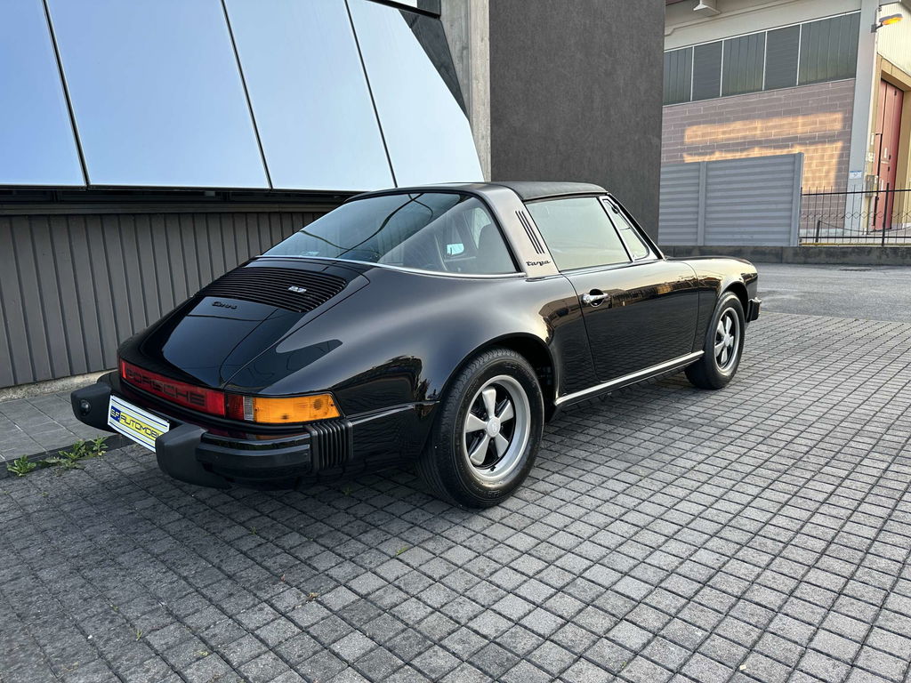 Porsche 911 Carrera 2,7