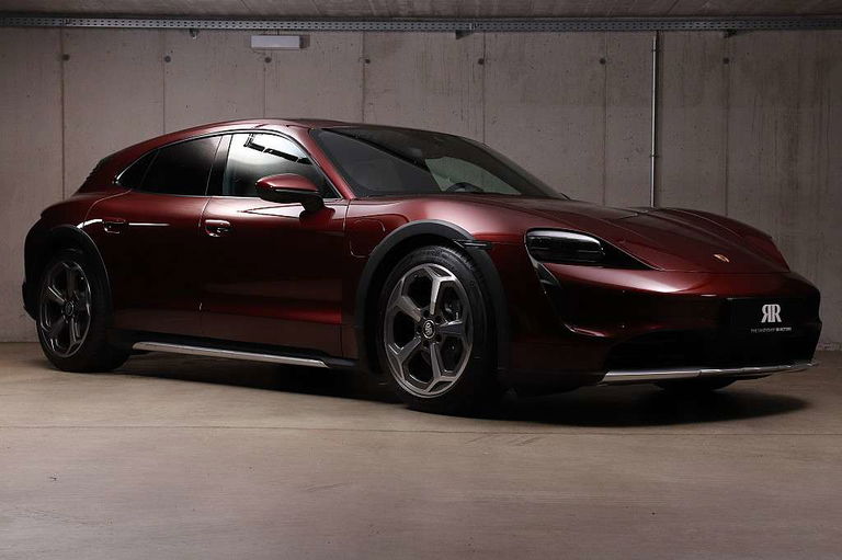 Porsche Taycan 4 Cross Turismo
