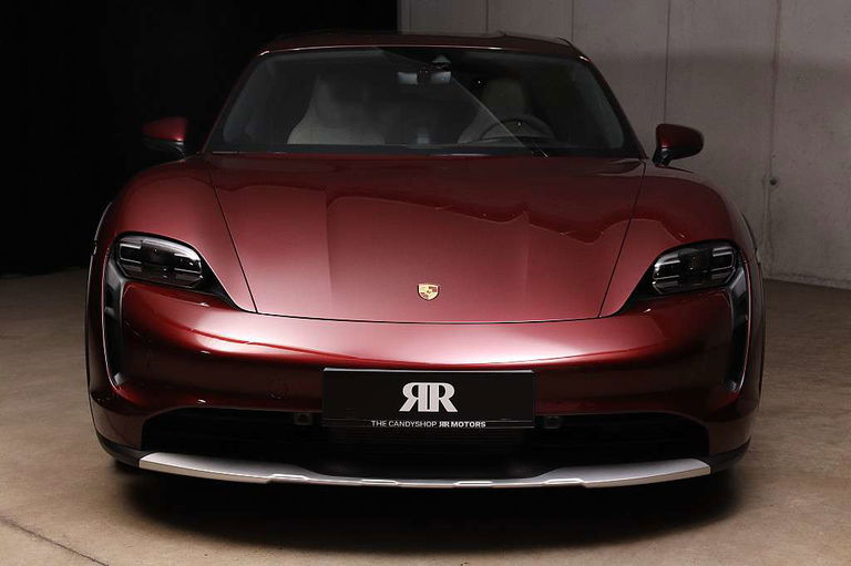 Porsche Taycan 4 Cross Turismo