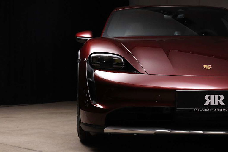 Porsche Taycan 4 Cross Turismo