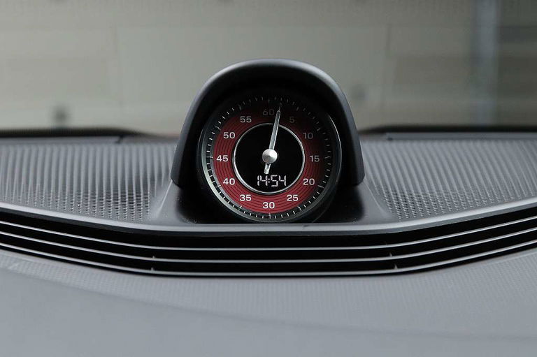 Porsche Taycan 4 Cross Turismo