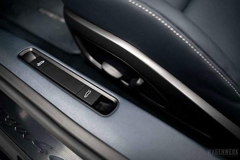 Porsche 992 Targa 4 GTS