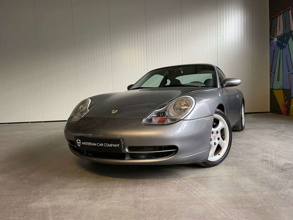 Porsche 996 Carrera 4