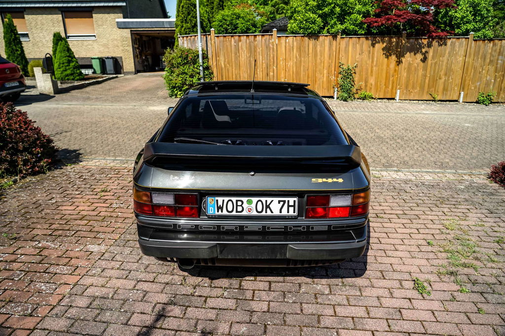 Porsche 944 Coupé