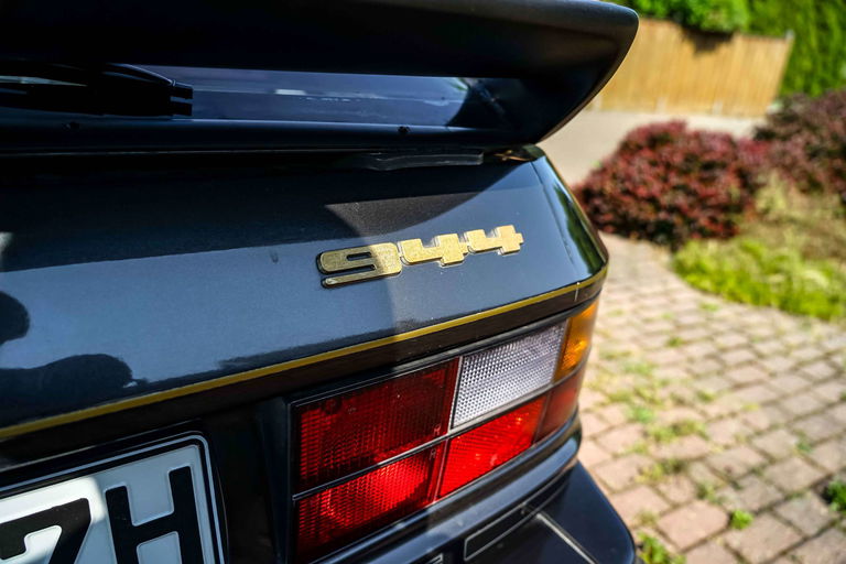 Porsche 944 Coupé