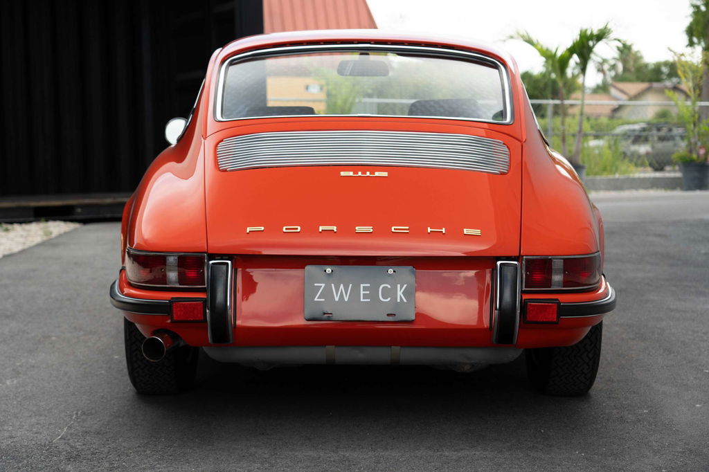 Porsche 911 E