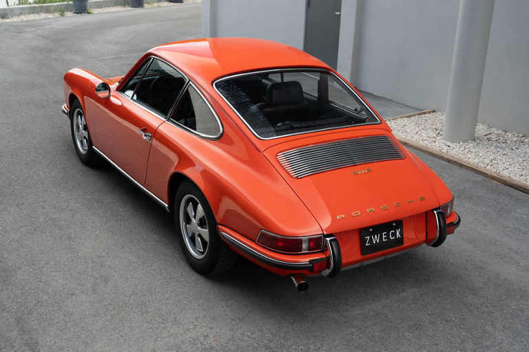 Porsche 911 E