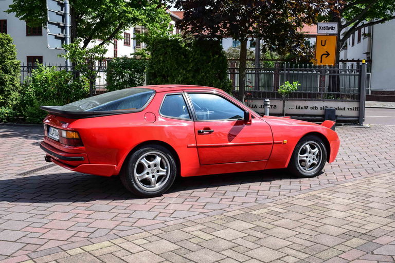 Porsche 944 Coupé