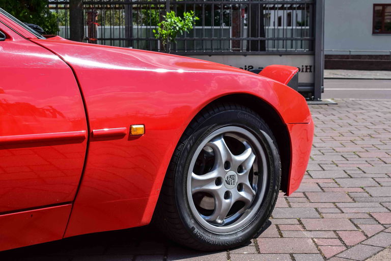 Porsche 944 Coupé