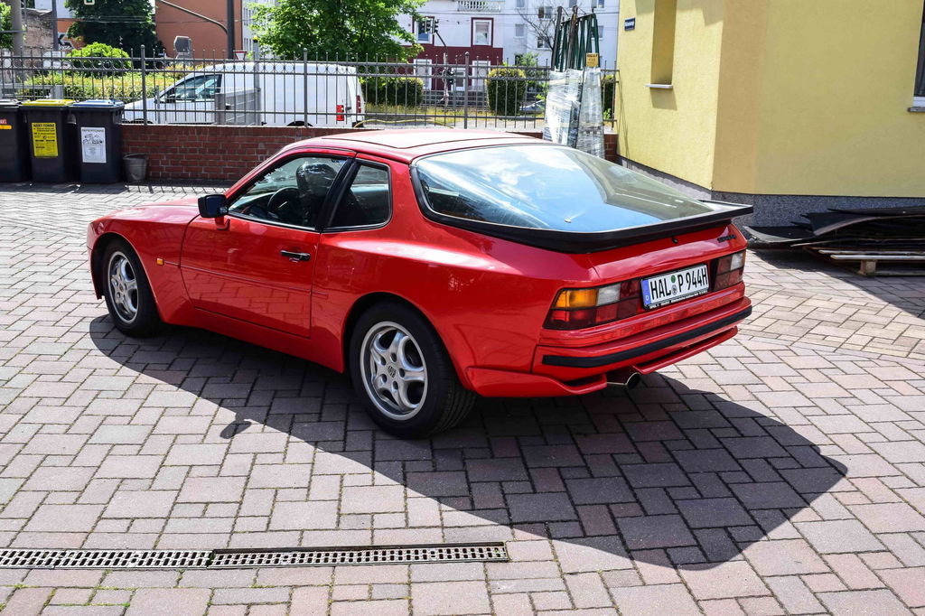 Porsche 944 Coupé