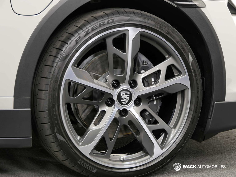 Porsche Taycan 4 Cross Turismo