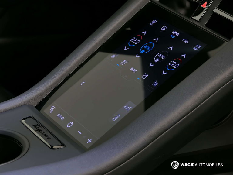 Porsche Taycan 4 Cross Turismo