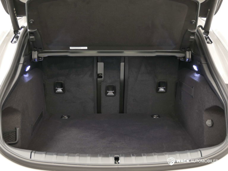 Porsche Taycan 4 Cross Turismo