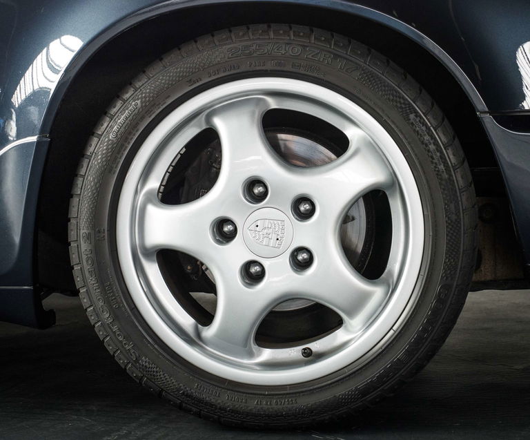 Porsche 964 Carrera 4