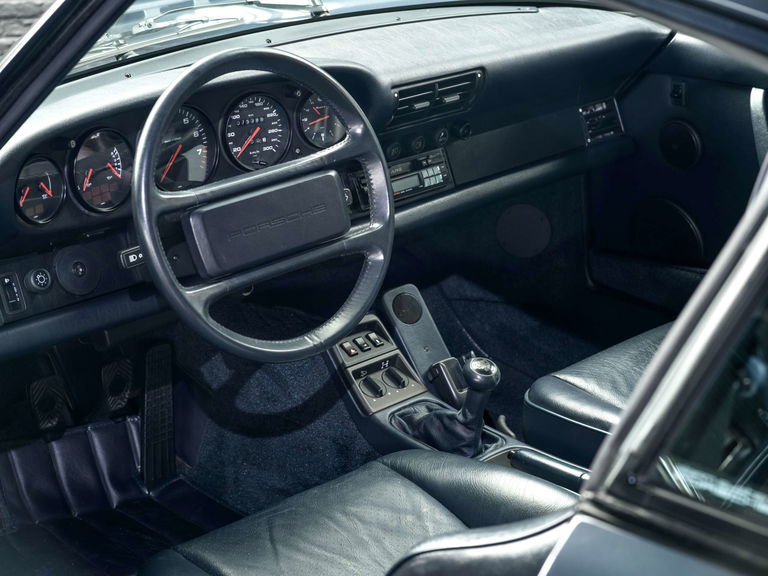 Porsche 964 Carrera 4