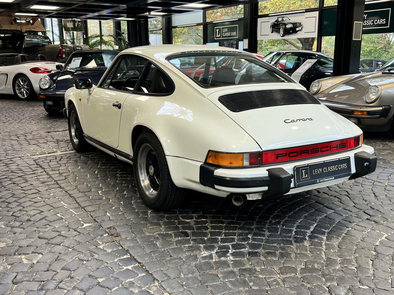Porsche 911 Carrera 3.2