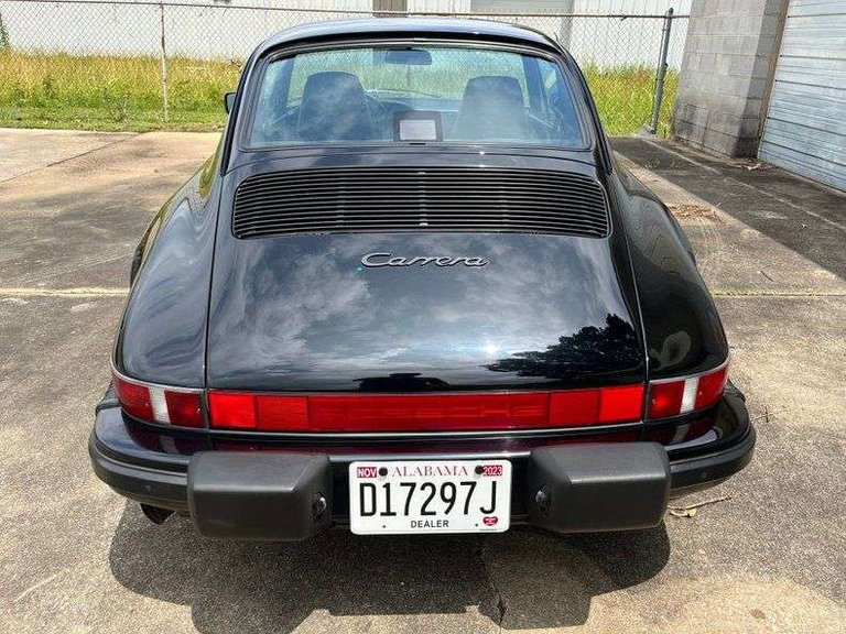 Porsche 911 Carrera 3.2 (US)
