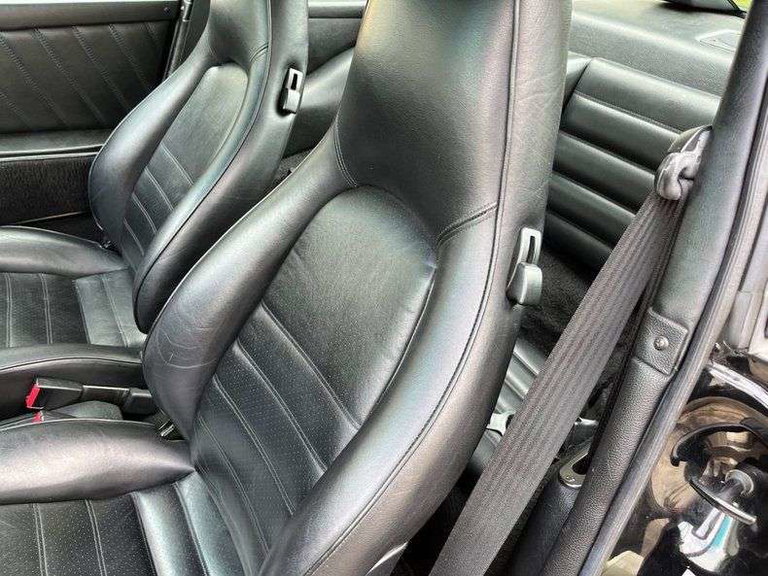 Porsche 911 Carrera 3.2 (US)