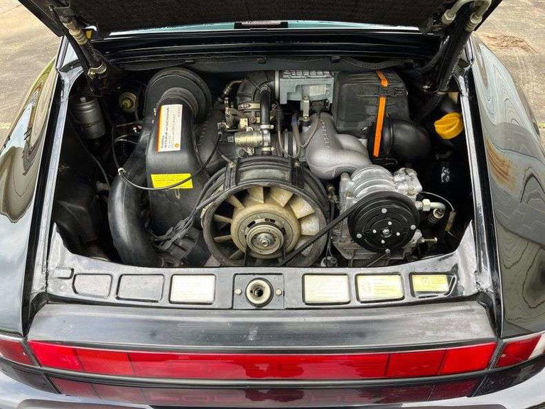 Porsche 911 Carrera 3.2 (US)