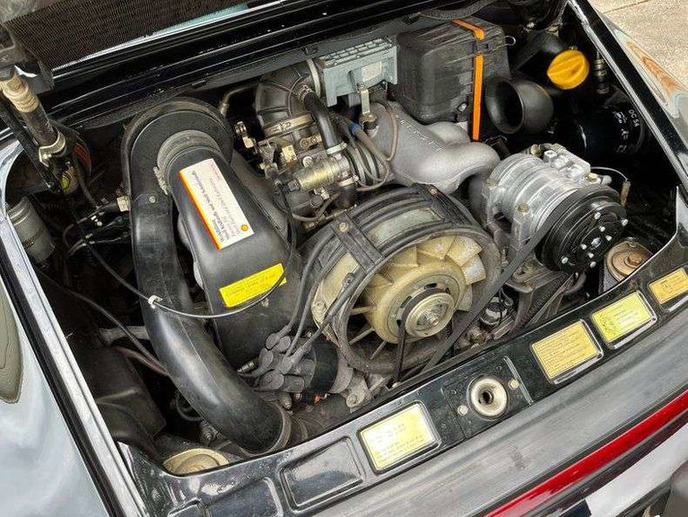 Porsche 911 Carrera 3.2 (US)