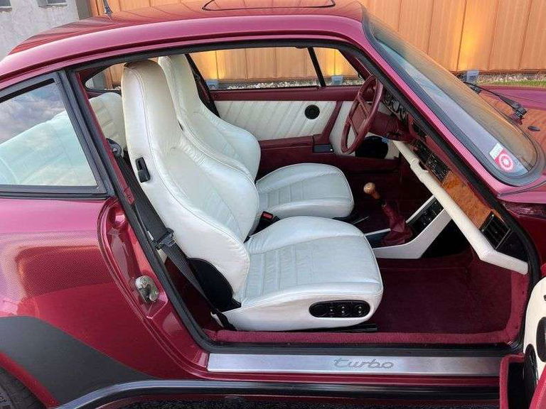 Porsche 911 Turbo 3.3