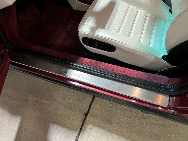 Porsche 911 Turbo 3.3