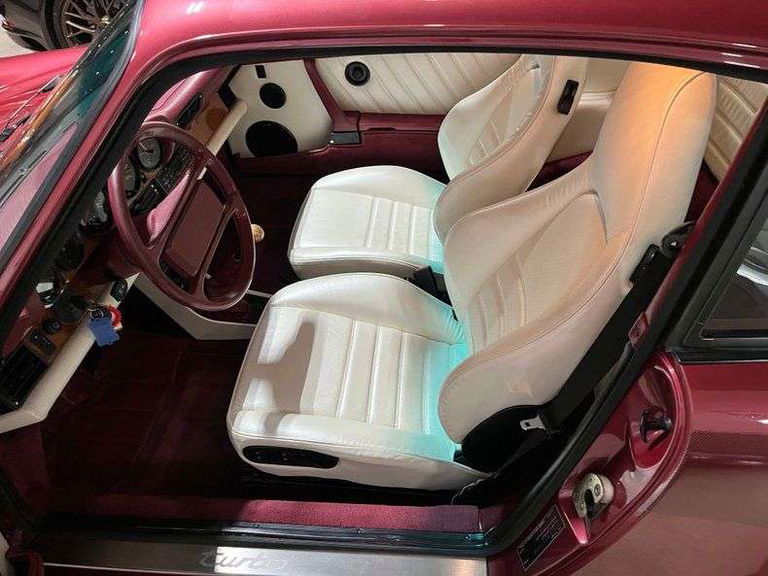 Porsche 911 Turbo 3.3