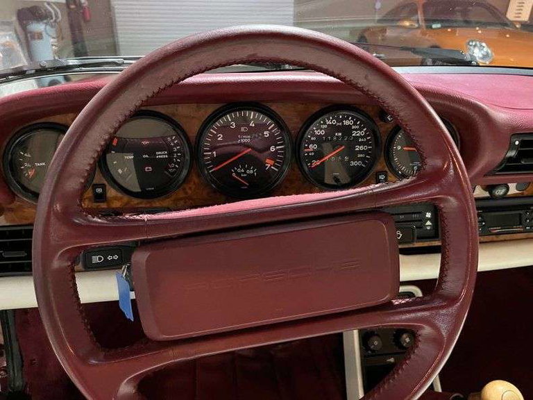 Porsche 911 Turbo 3.3