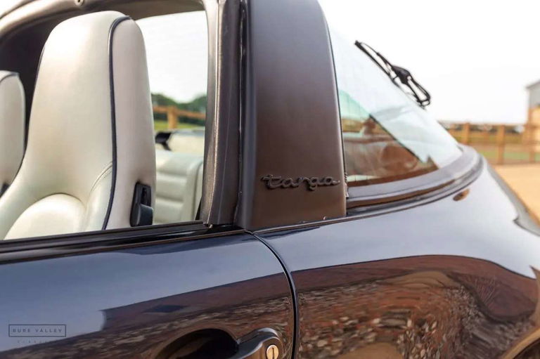 Porsche 964 Carrera 4