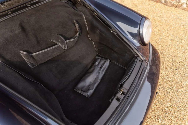 Porsche 964 Carrera 4