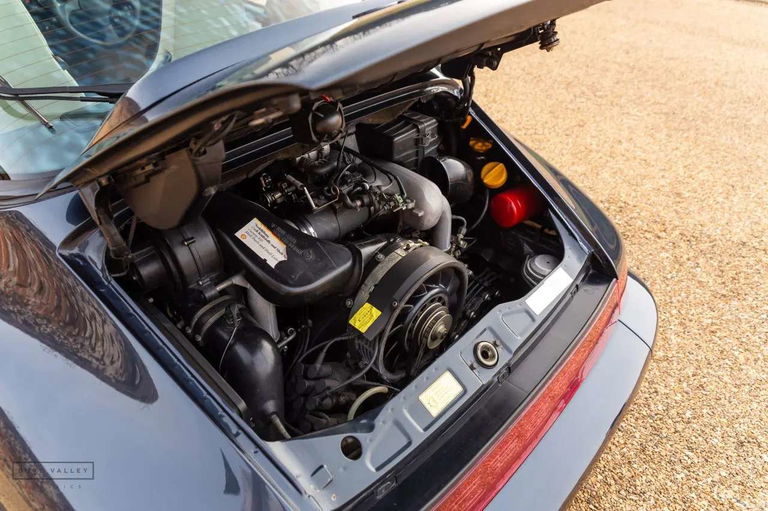 Porsche 964 Carrera 4