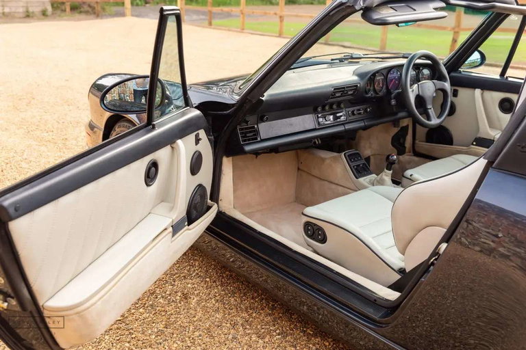 Porsche 964 Carrera 4