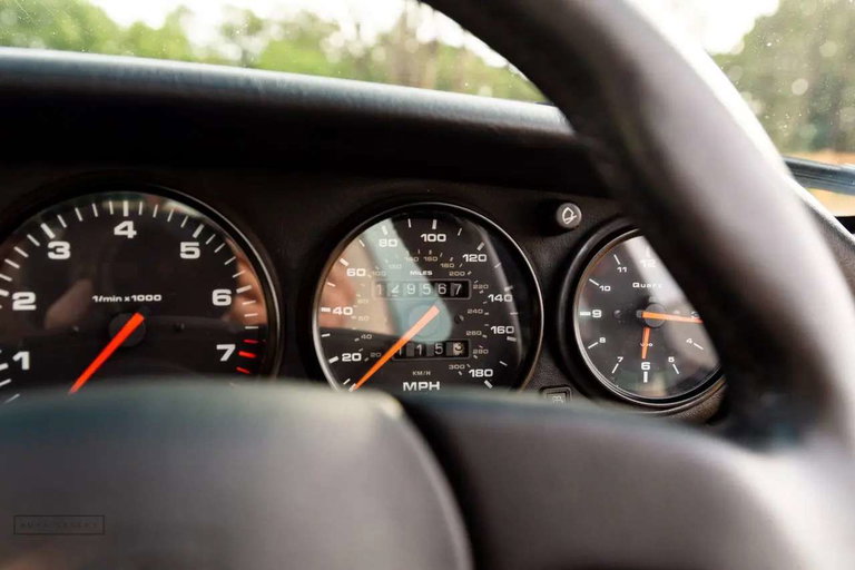 Porsche 964 Carrera 4