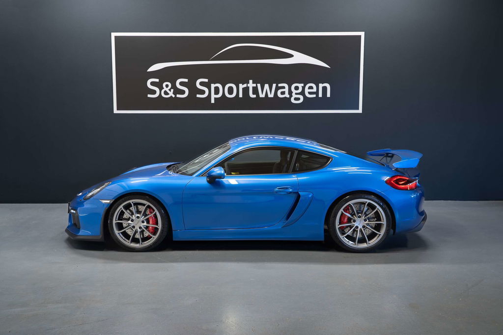 Porsche 981 Cayman GT4
