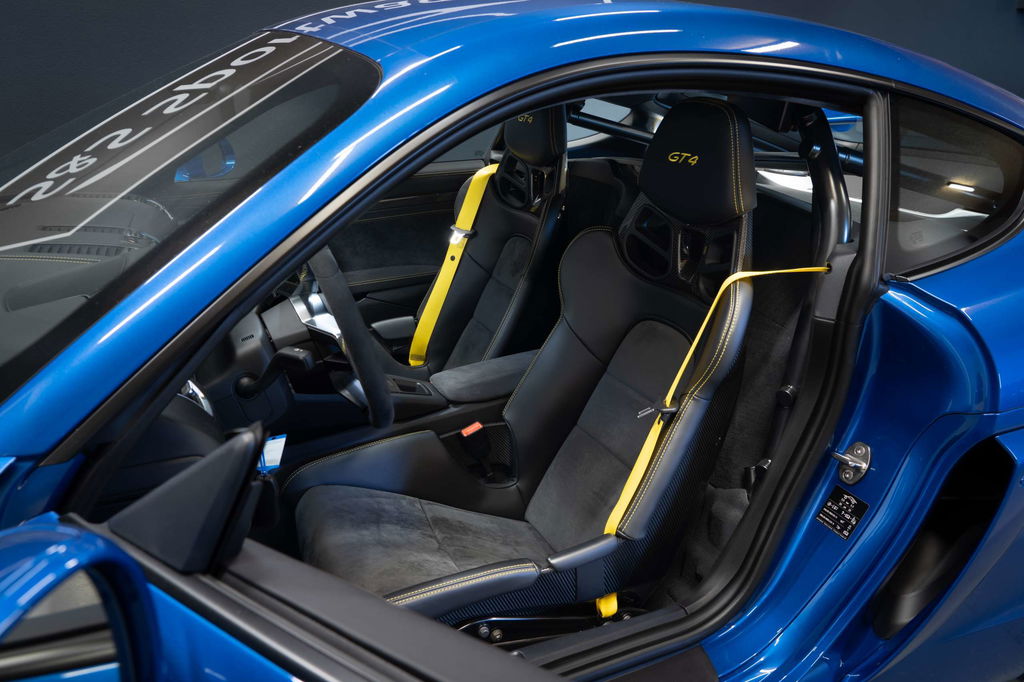 Porsche 981 Cayman GT4