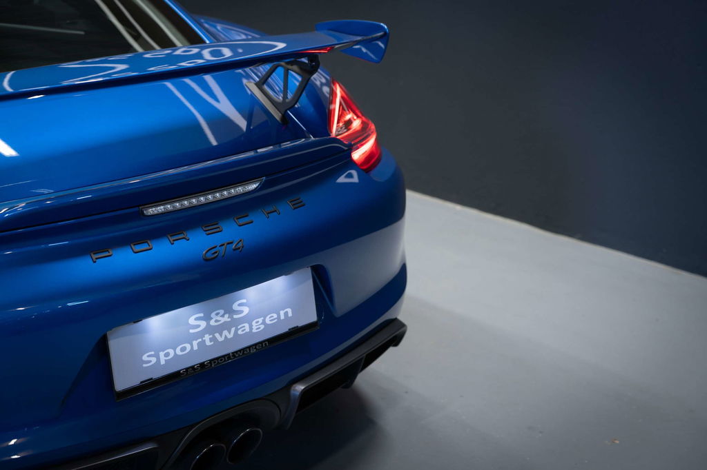 Porsche 981 Cayman GT4