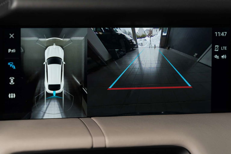 Porsche Taycan 4S Cross Turismo