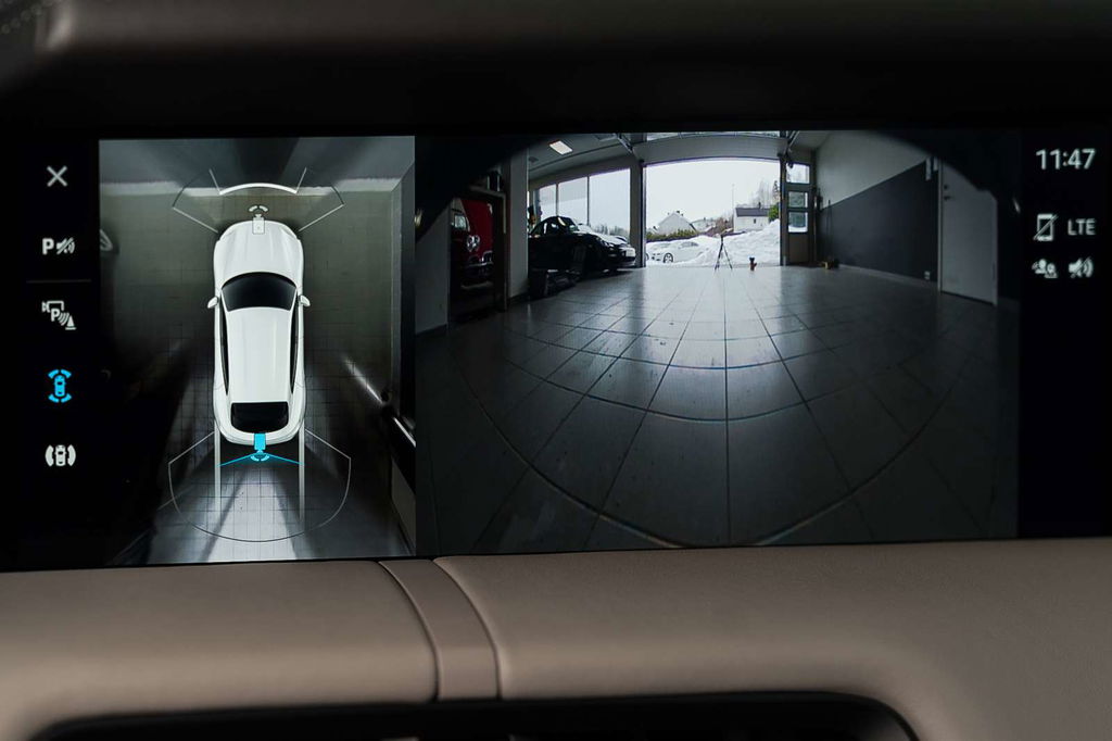 Porsche Taycan 4S Cross Turismo