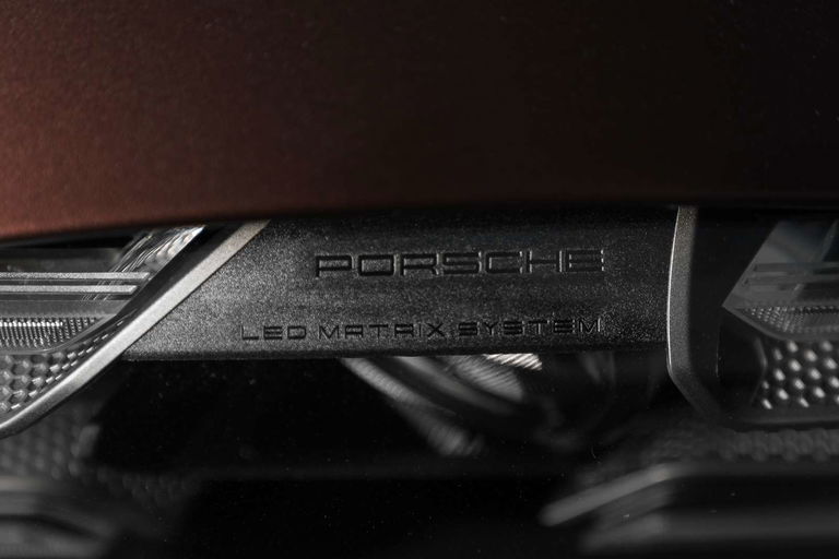 Porsche Taycan 4S Cross Turismo