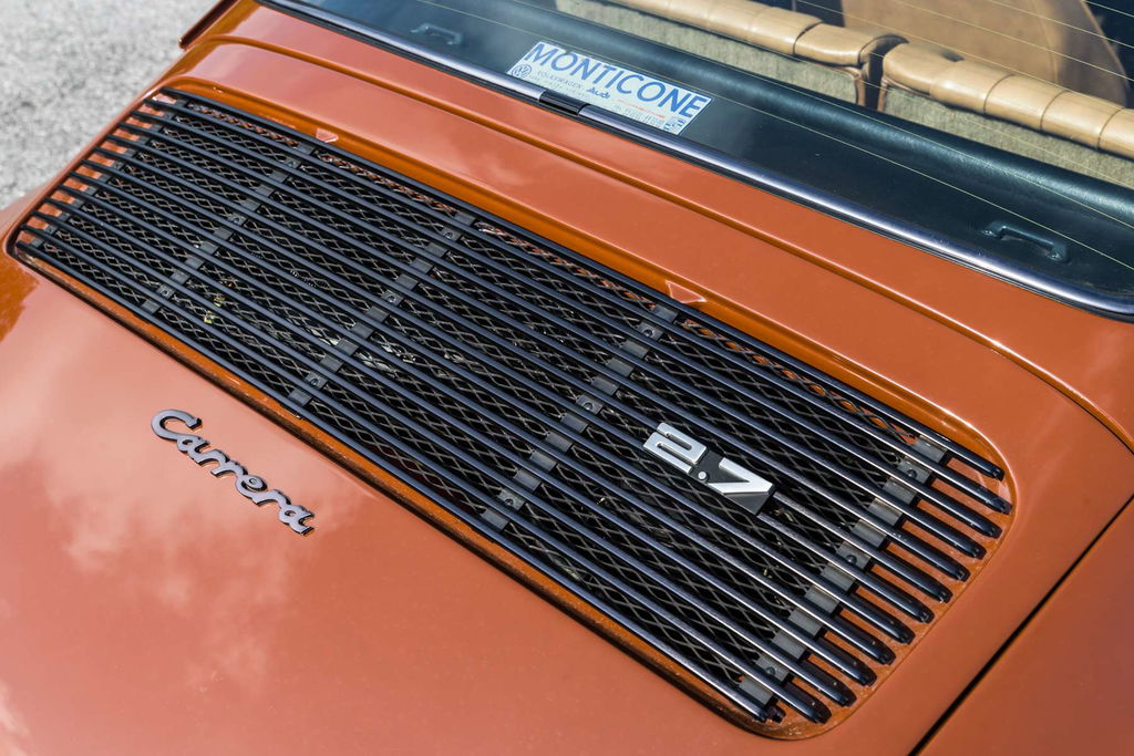 Porsche 911 Carrera 2.7