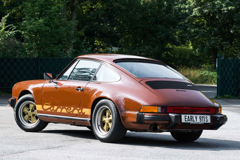 Porsche 911 Carrera 2.7