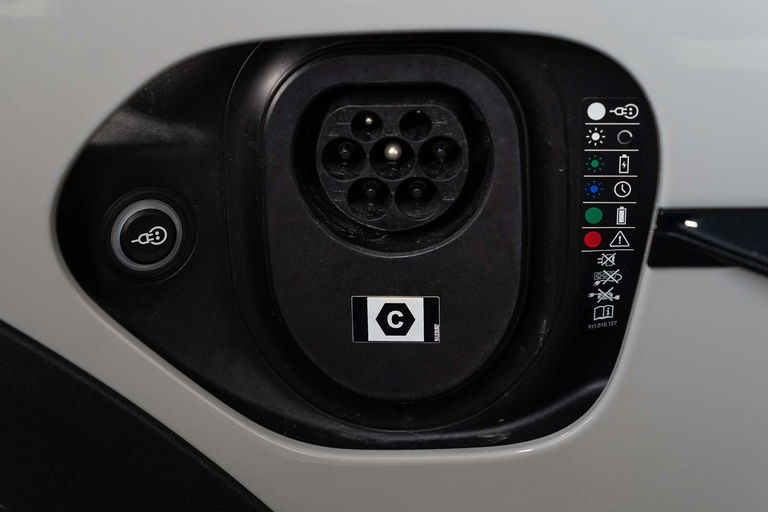 Porsche Taycan 4S Cross Turismo