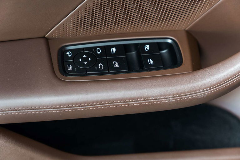 Porsche Taycan 4S Cross Turismo