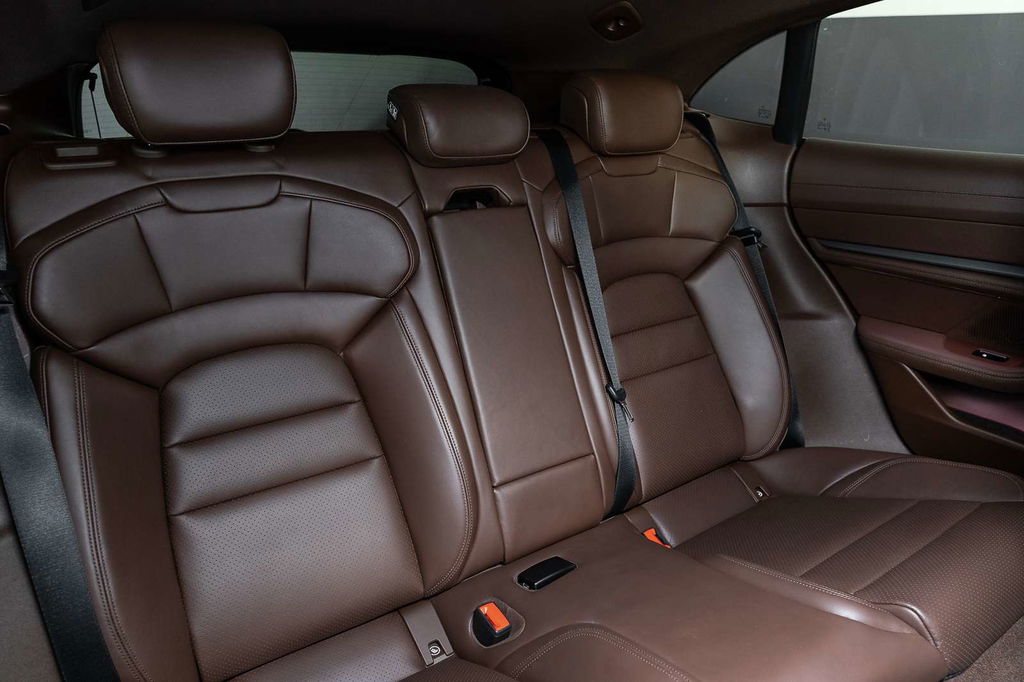 Porsche Taycan 4S Cross Turismo